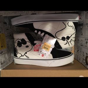 Snoopy SK8-Hi Vans Snoopy Vans